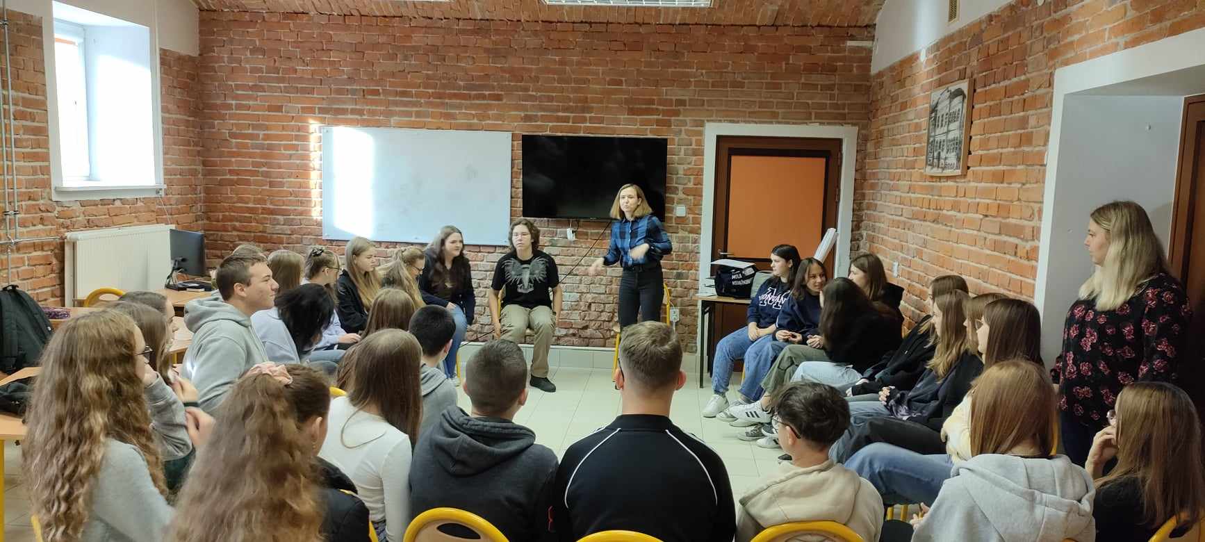 „Z książką mi po drodze” – warsztaty dla młodzieży